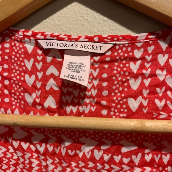 Robes - Picture 2 of 4